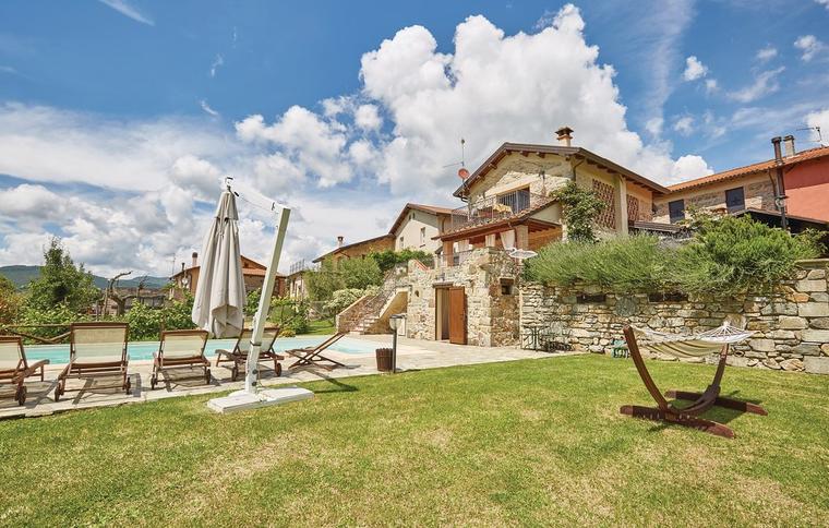 Semesterhus med pool i Toscana