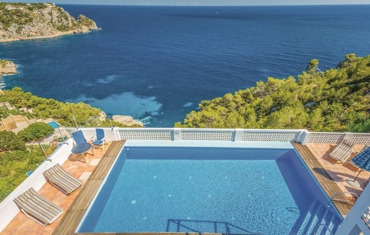 Boende med pool vid havet i Jávea