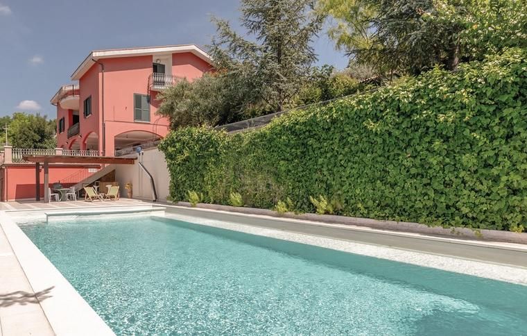 Boende med pool i Perugia, Italien