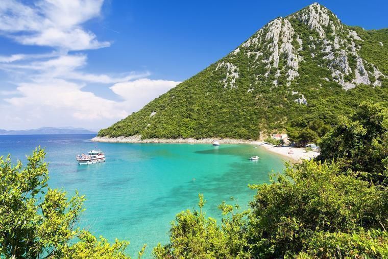 En strand på Peljesac i Kroatien