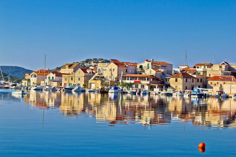 Tribunj i Kroatien