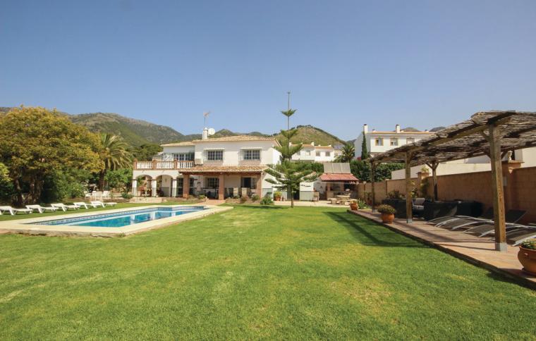 Semesterhus i Mijas med pool