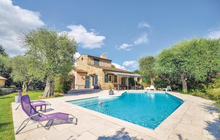 Hus med pool i Côte d'Azur, Frankrike