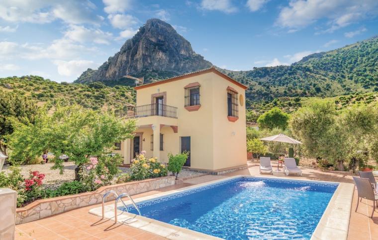 Hus med pool att hyra i El Gastor, Spanien