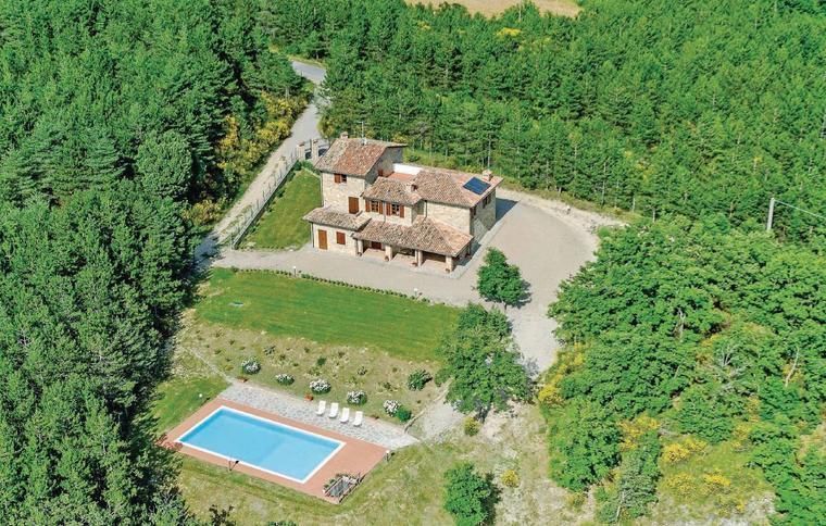 Naturnära hus att hyra i Citta di Castello med pool