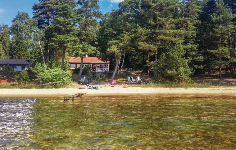 Stuga att hyra i Motala nära sjö