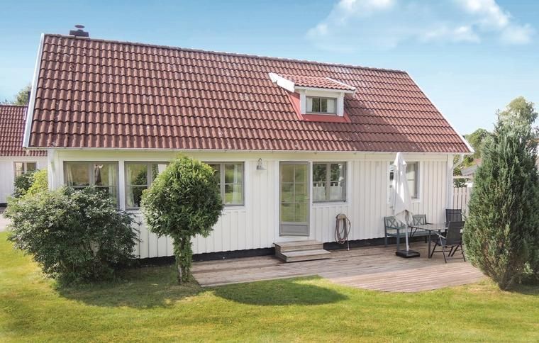 Vit stuga att hyra i Ullared