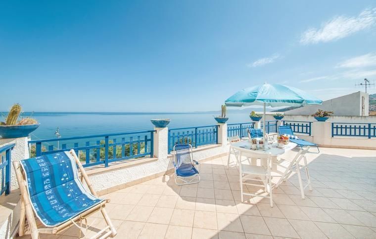 Semesterlägenhet med havsutsikt i Castelsardo, Sardinien