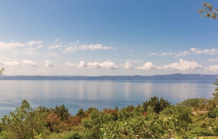 Vid havet i Podgora