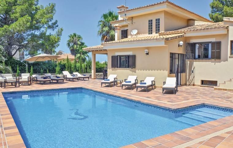 Semesterhus med pool i Llucmajor