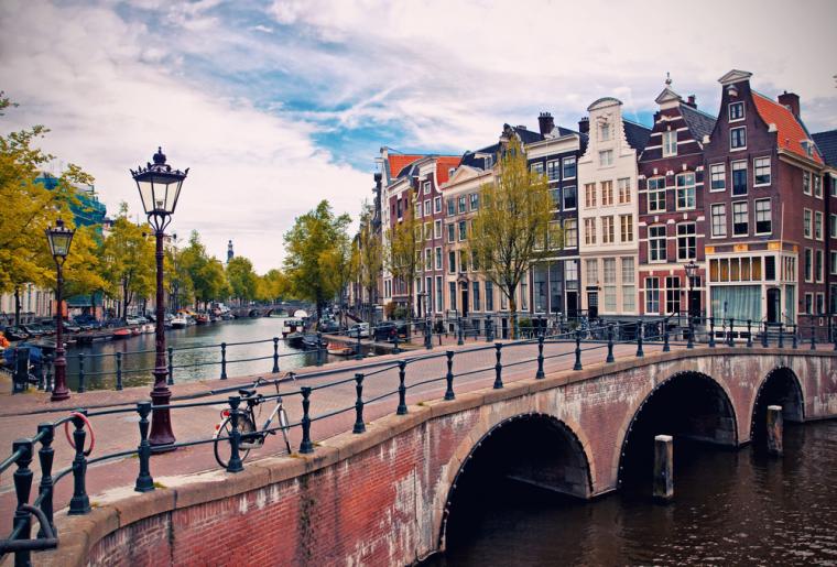 Hyr semesterhus i Amsterdam och njut av vackra omgivningar