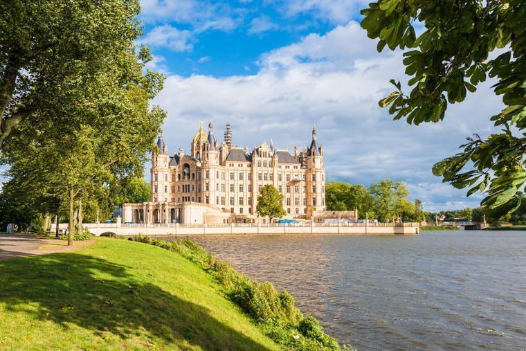 Vackert slott i Schwerin