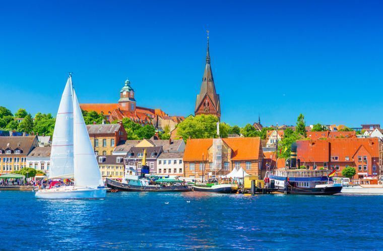 Hus vid havet i Flensburg, Schleswig-Holstein