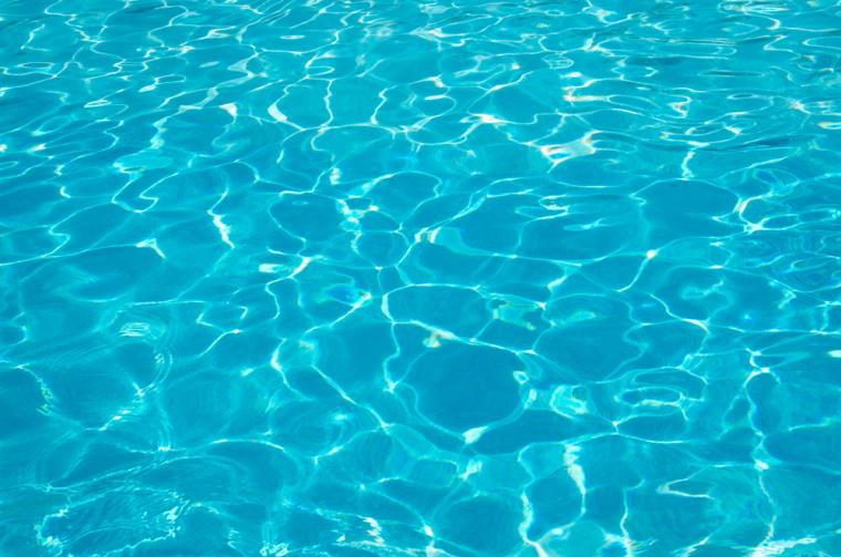 Semesterhus i Danmark med pool
