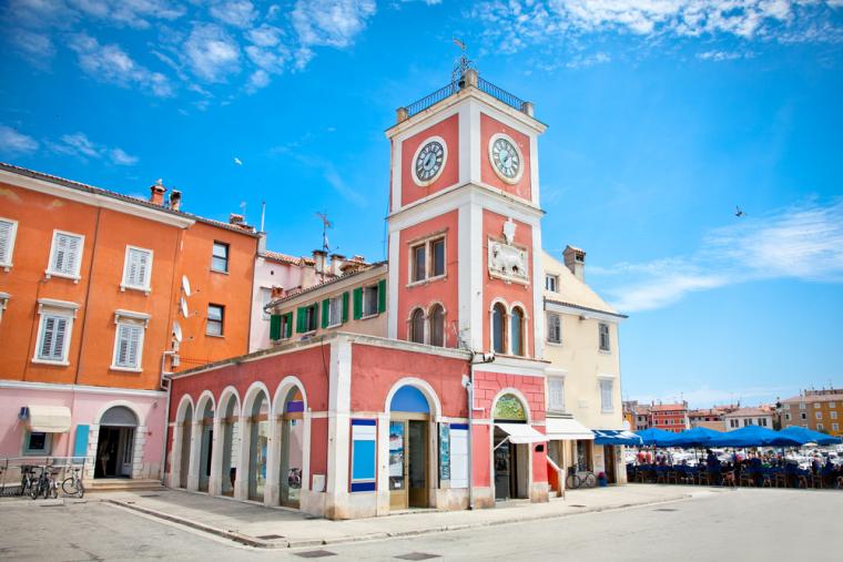 Klocktorn i Porec, Istrien