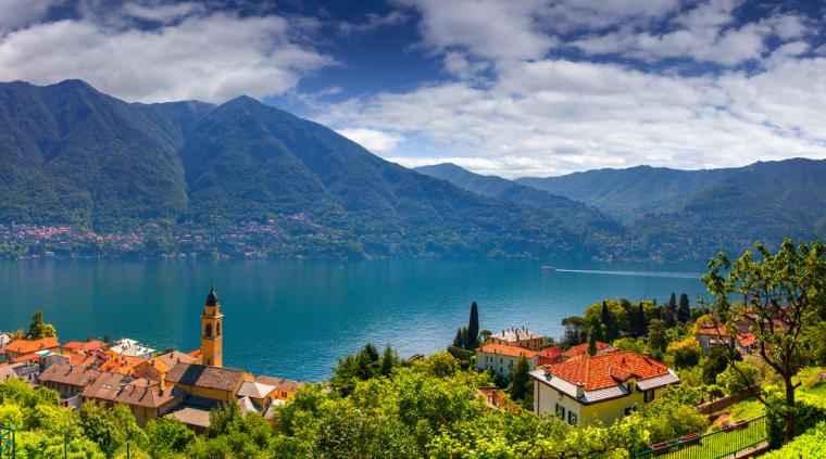 Comosjön i Italien