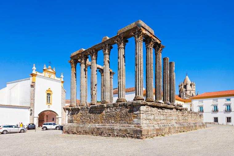 Portvin Hyr semesterhus i Portugal och njut av historiska sevärdheter