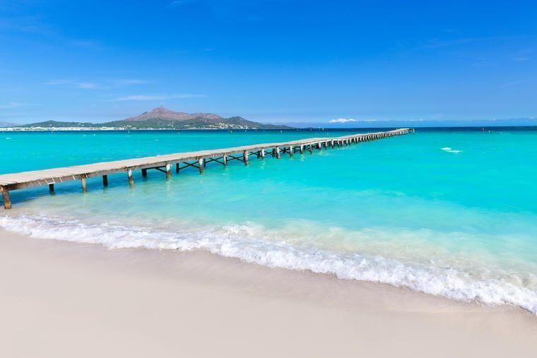 Ta utflykt till en strand