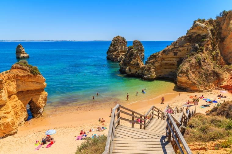 Strandsemester med ett semesterhus i Algarve