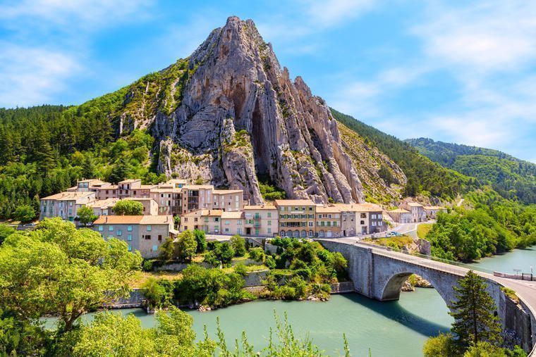 Hyra hus i Alpes de Haute Provence NOVASOL.se