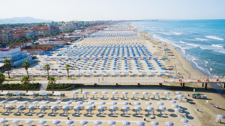 Upplev Lido di Camaiore genom att hyra hus i Viareggio