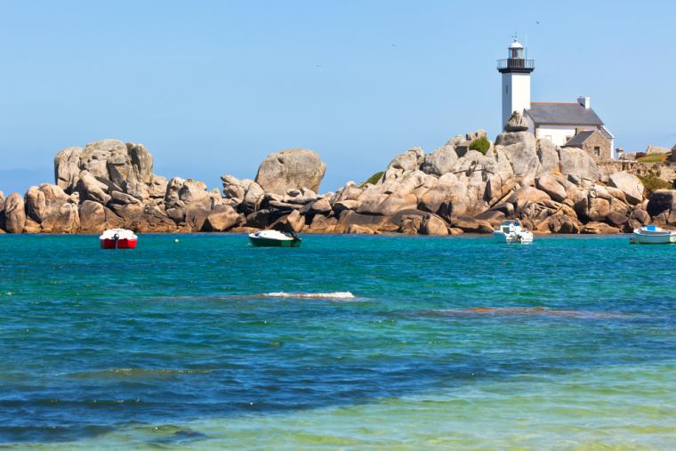 Havet vid Bretagne i Frankrike