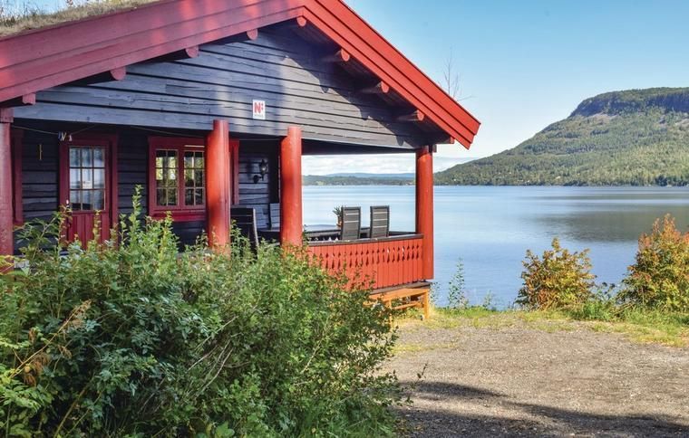 Stuga i Badstuvika, Modum