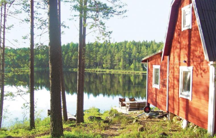 Stuga vid sjö i Falun kommun