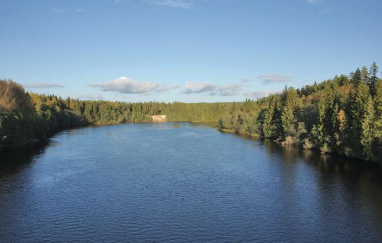 Hyr stuga och upplev sjöar som denna i Hagfors kommun